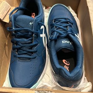 NWT ASICS Gel-Dedicate 7 Womens running shoes